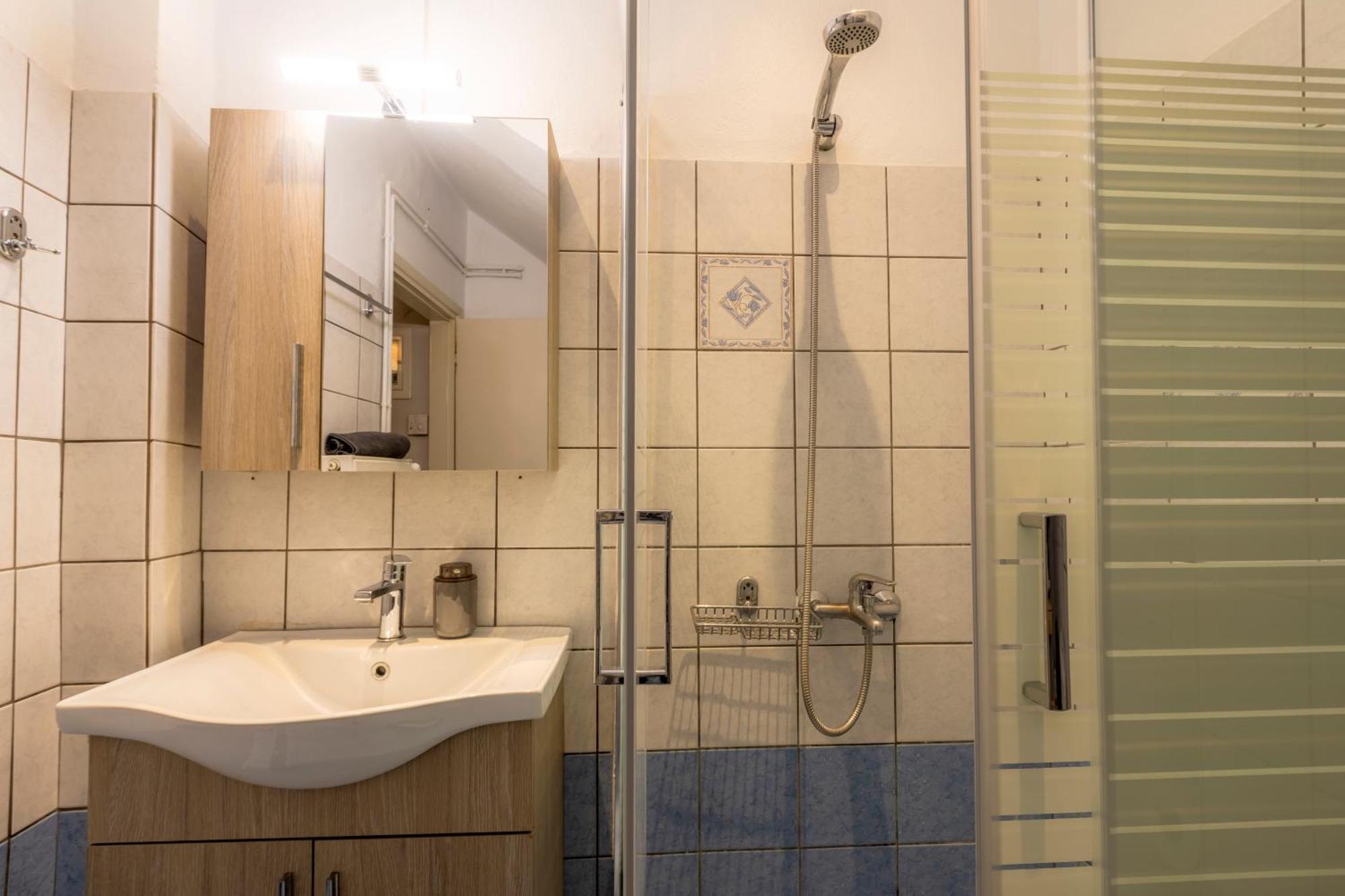 Korte Apartment 1 Arta Luaran gambar